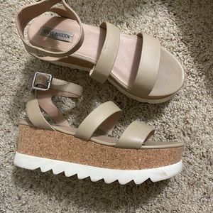 Steve Madden platform sandals